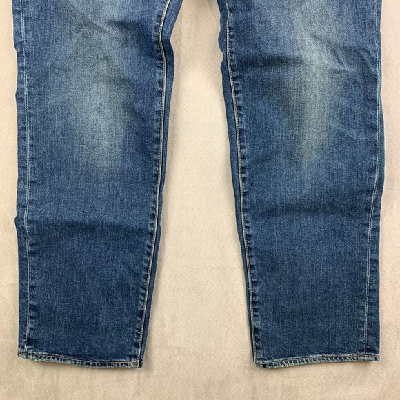 Levis Premium Mens Pants 34 Blue Jeans 541 Athletic Taper Medium Wash 34x30 - Picture 3 of 11